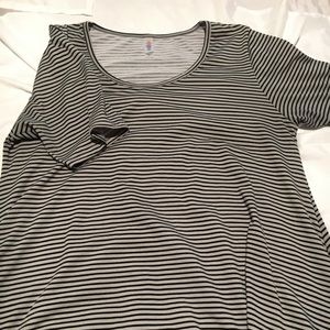 LuLaRoe Perfect Tee